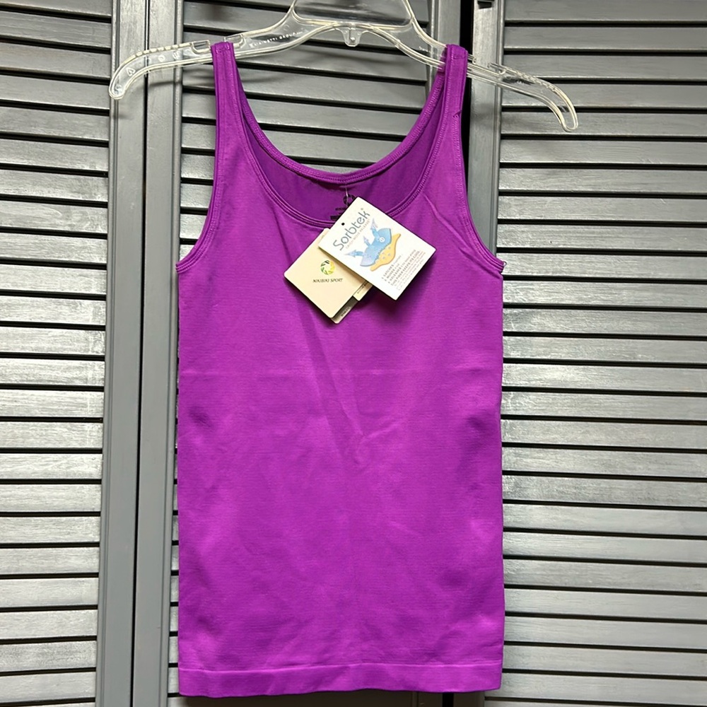 NWT ladies Nikibiki sport Tank size S